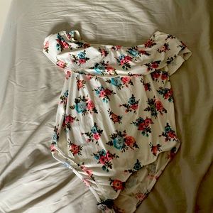 Juniors Body Con suit